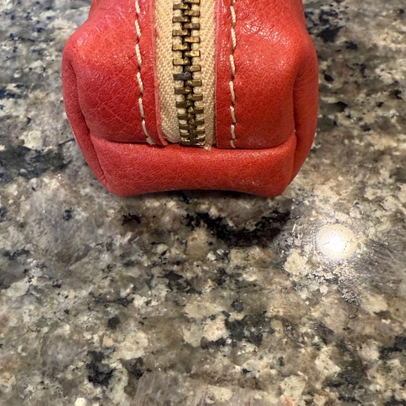 Portland Leather Sugar Dopp Keychain - Picture 5 of 5